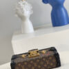 Louis Vuitton Petite Male