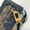Louis Vuitton Petite Male