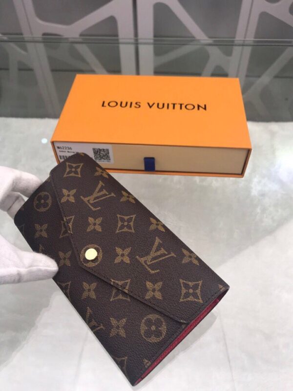 Louis Vuitton Wallet