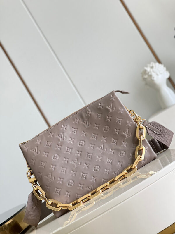 Louis Vuitton Coussin MM