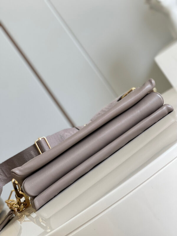 Louis Vuitton Coussin MM