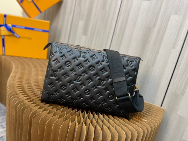 Louis Vuitton Coussin MM