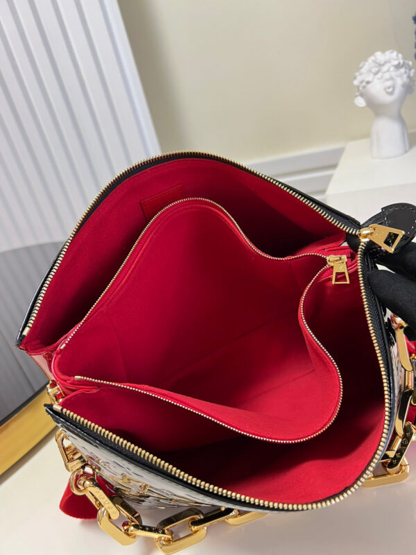 Louis Vuitton Coussin MM