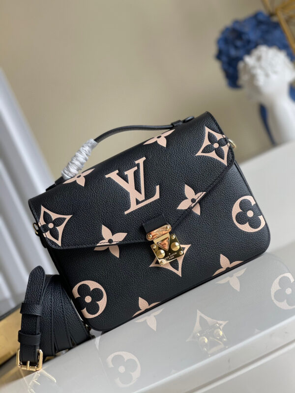 Louis Vuitton Pochette Metis