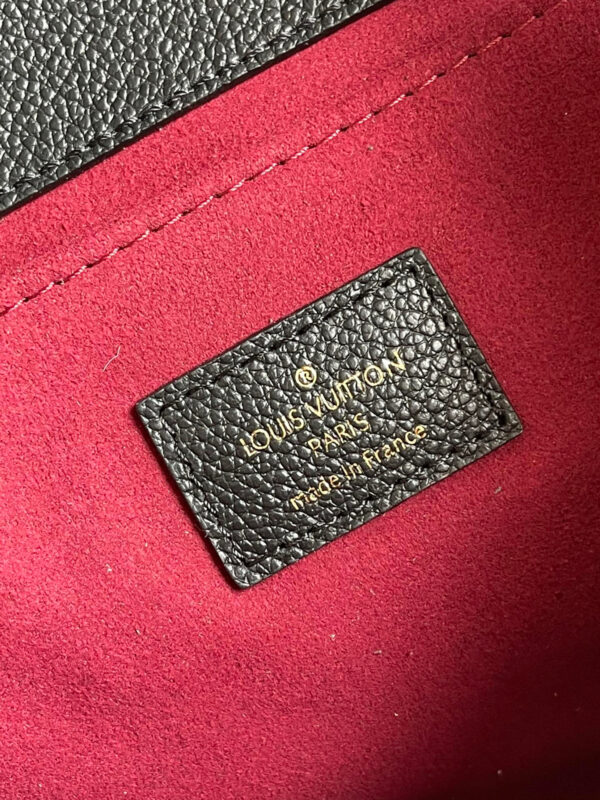 Louis Vuitton Pochette Metis