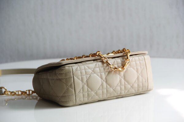 Dior Caro
