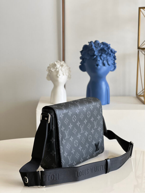 Louis Vuitton District PM Messenger Bag