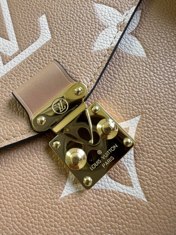 Louis Vuitton Pochette Metis