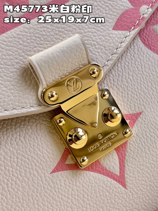 Louis Vuitton Pochette Metis