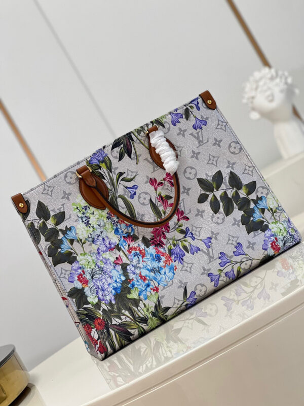 Louis Vuitton Onthego MM