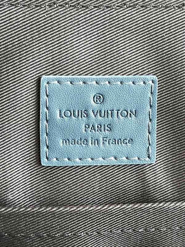 Louis Vuitton Christopher Messenger Bag