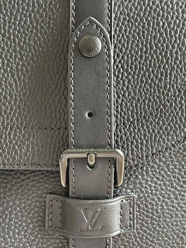 Louis Vuitton Christopher Messenger Bag