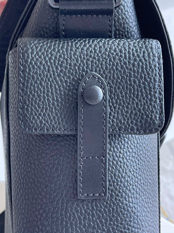 Louis Vuitton Christopher Messenger Bag