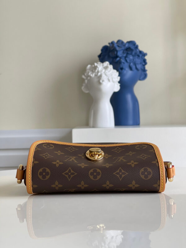 Louis Vuitton Tikal PM