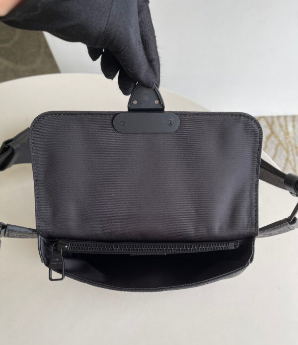 Louis Vuitton S Lock Sling Bag