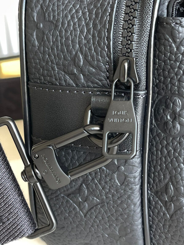 Louis Vuitton S Lock Messenger