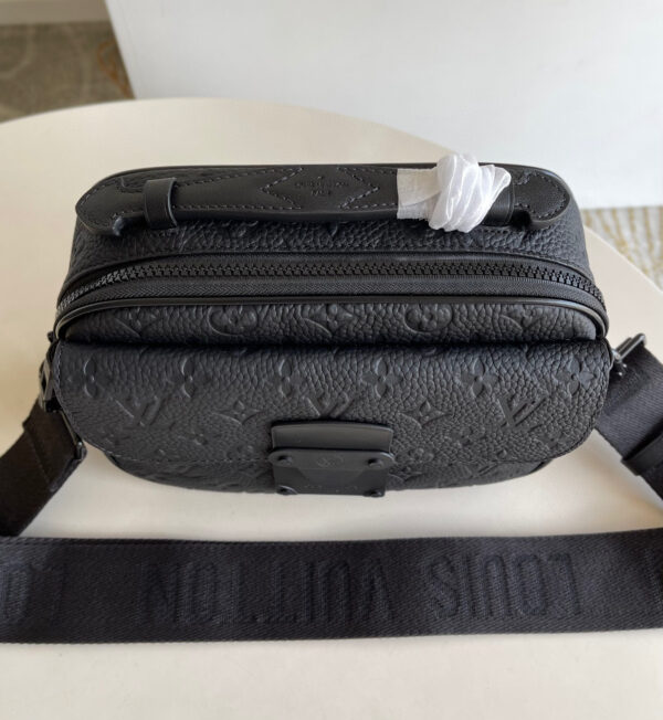 Louis Vuitton S Lock Messenger
