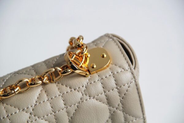 Dior Caro