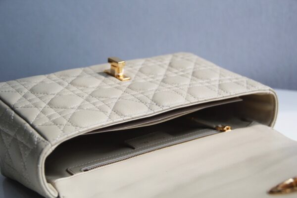 Dior Caro