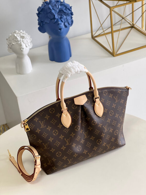 Louis Vuitton Boetie