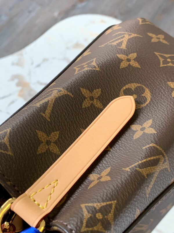 Louis Vuitton Montaigne BB