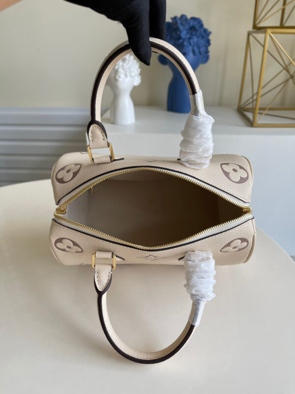 Louis Vuitton Speedy 25