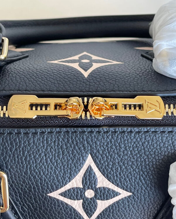 Louis Vuitton Speedy 25