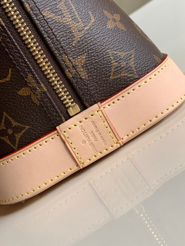 Louis Vuitton Alma MM