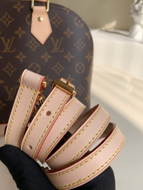 Louis Vuitton Alma MM