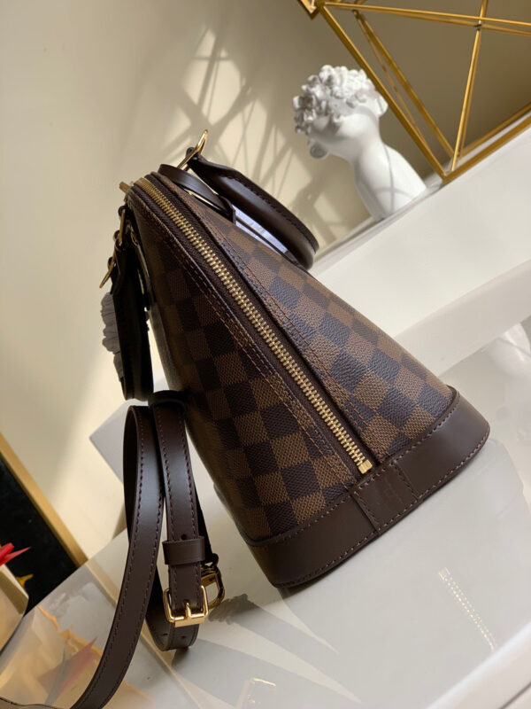 Louis Vuitton Alma MM