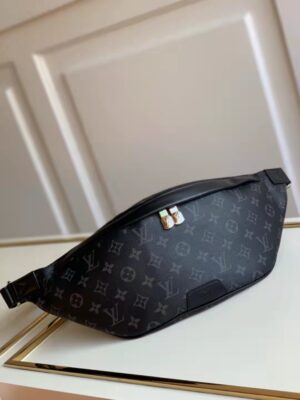 Louis Vuitton Discovery