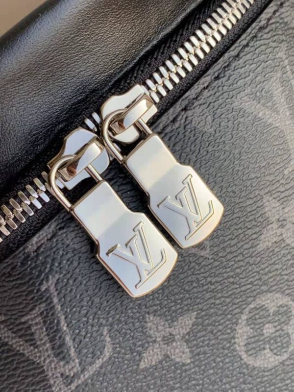 Louis Vuitton Discovery