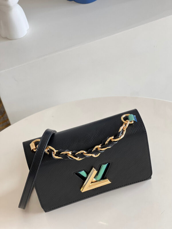 Louis Vuitton Twist MM