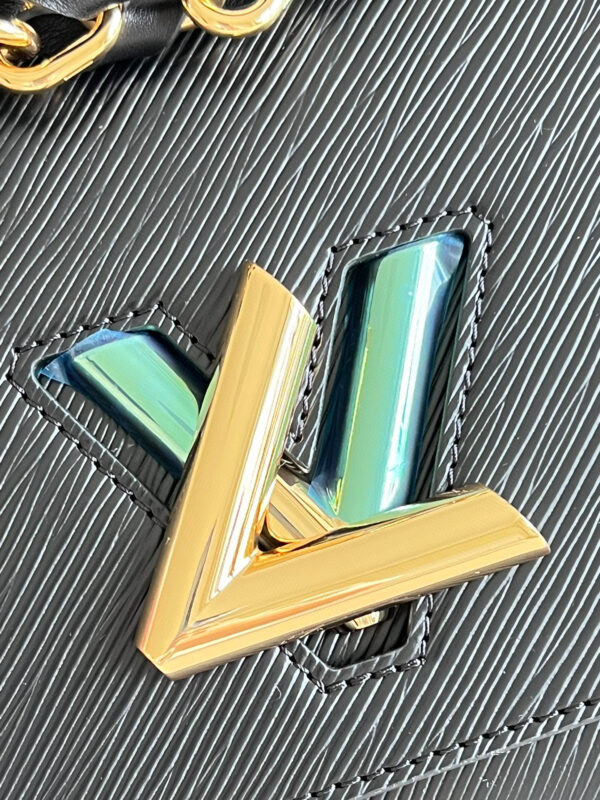 Louis Vuitton Twist MM