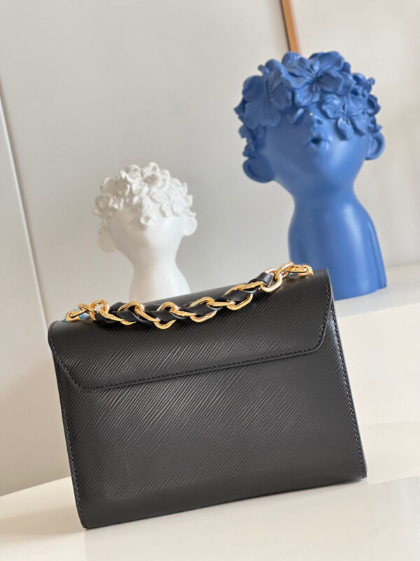 Louis Vuitton Twist MM