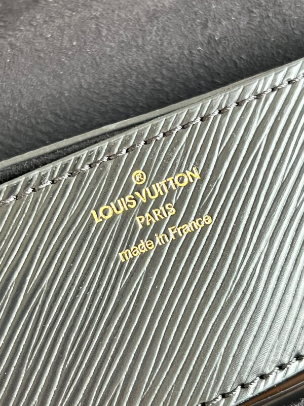 Louis Vuitton Twist MM