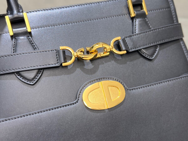 Dior Leather Tote bag