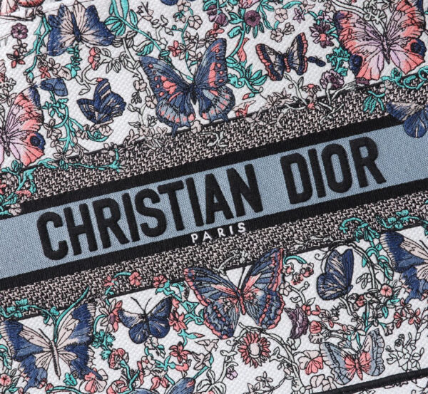 Medium Dior Book Tote