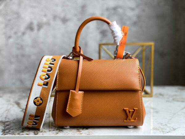 Louis Vuitton Cluny