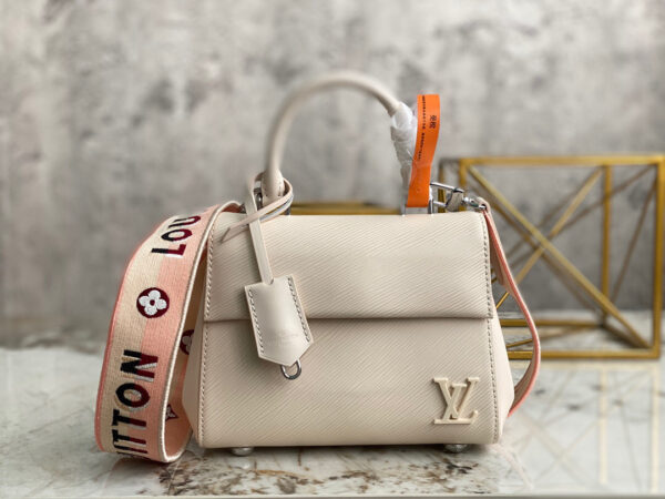 Louis Vuitton Cluny