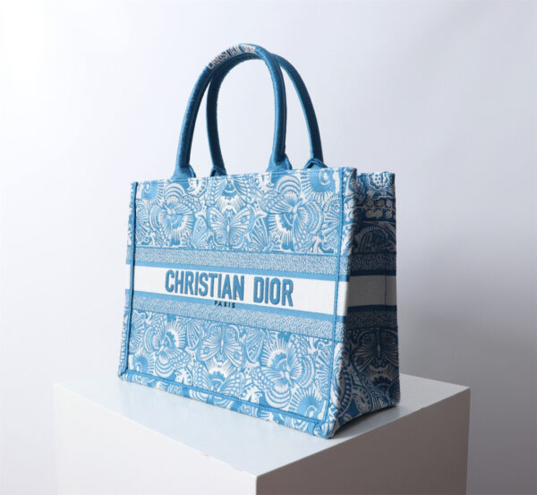 Medium Dior Book Tote