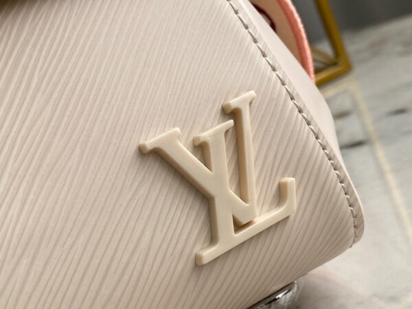 Louis Vuitton Cluny