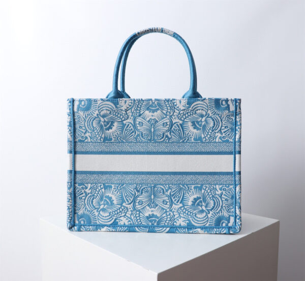 Medium Dior Book Tote