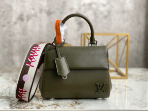 Louis Vuitton Cluny