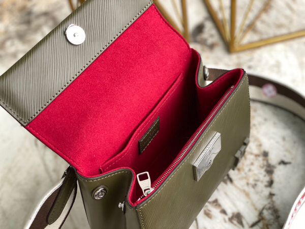 Louis Vuitton Cluny