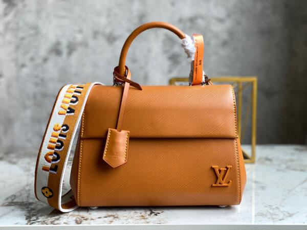Louis Vuitton Cluny BB