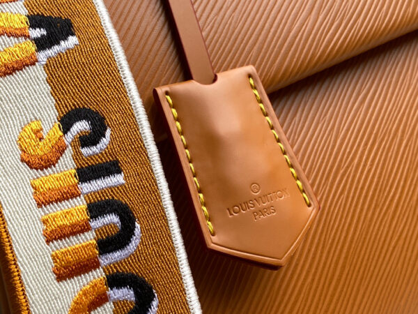 Louis Vuitton Cluny BB
