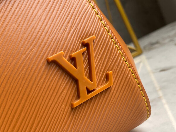 Louis Vuitton Cluny BB