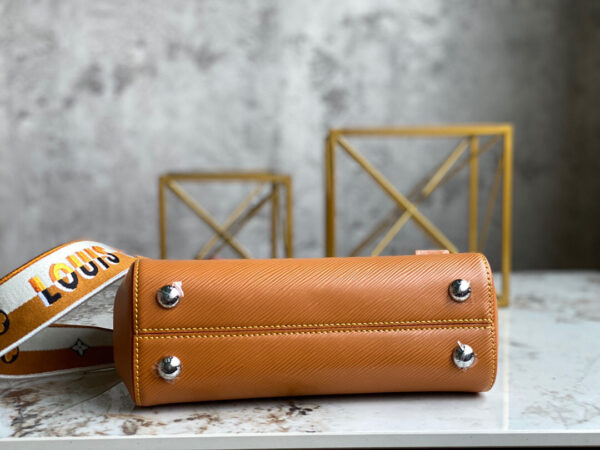 Louis Vuitton Cluny BB