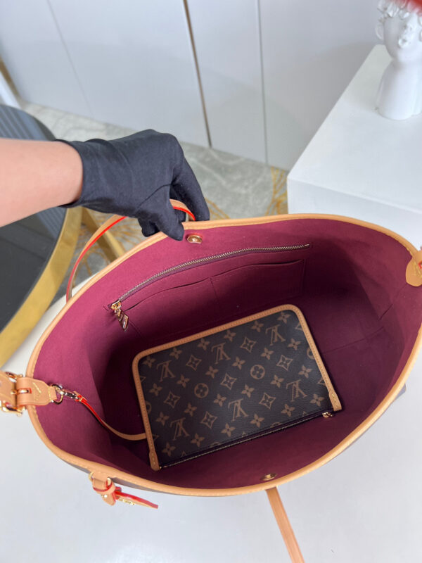 Louis Vuitton Carryall MM